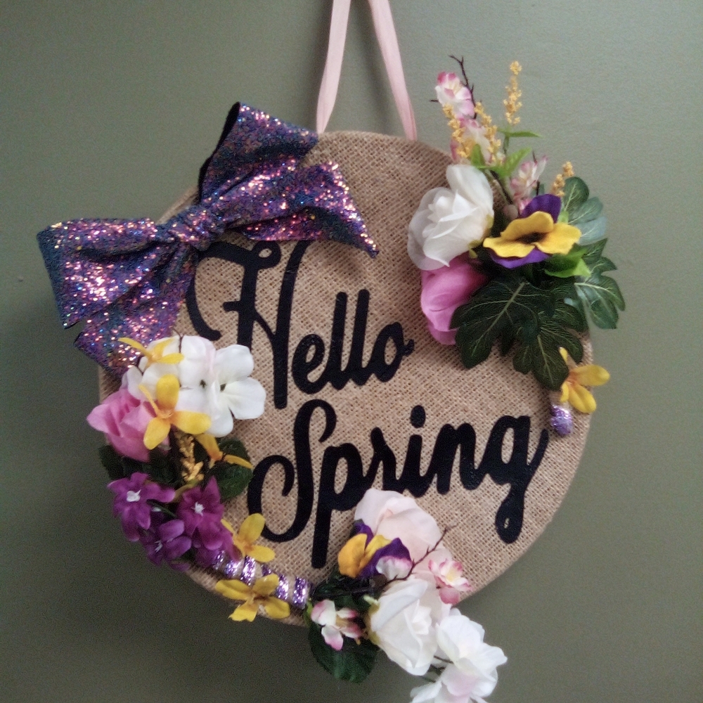 Hello Spring Door Hanger Sign